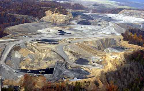 Mountaintop removal near Hazard (Perry County, KY)